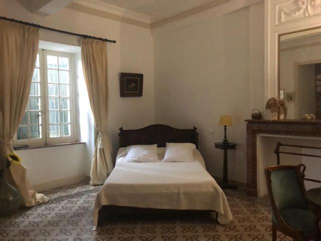 Chateau De Paulignan Trausse Eksteriør billede